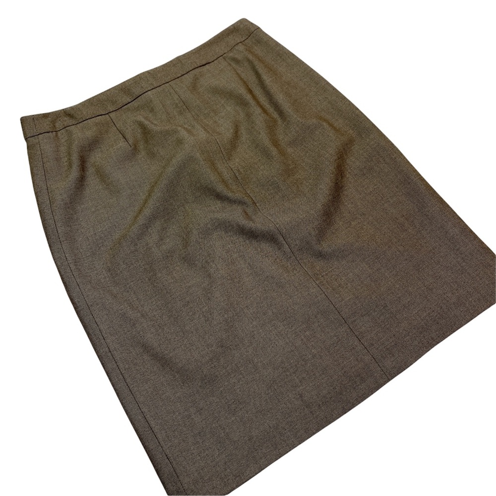 BCBG skirt - Picture 3 of 4